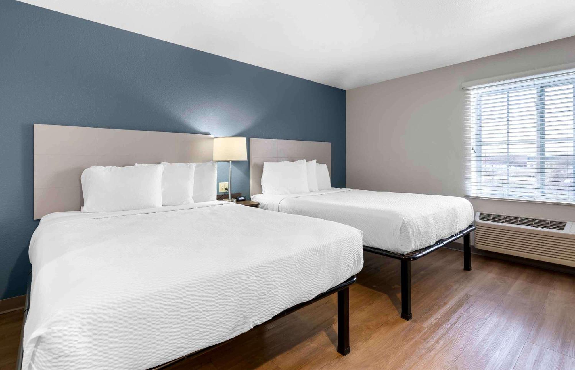Extended Stay America Select Suites - Louisville - Airport Bagian luar foto